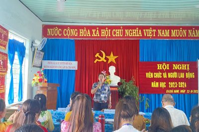 Hội nghị Viên chức – người lao động năm học 2023 – 2024 trường Mầm non Ea Chà Rang